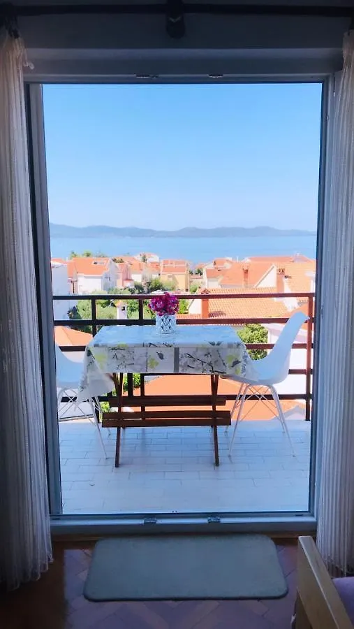 Apartment With Beutiful View-Marijana Zadar